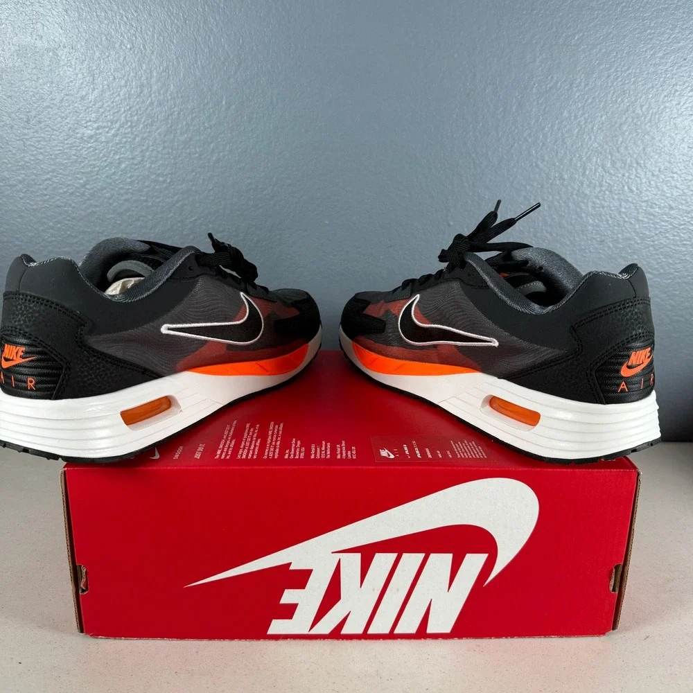Nike Air Max Solo SE Anthracite Black Total Orange FJ2594-001 Mens 9 Womens 10.5